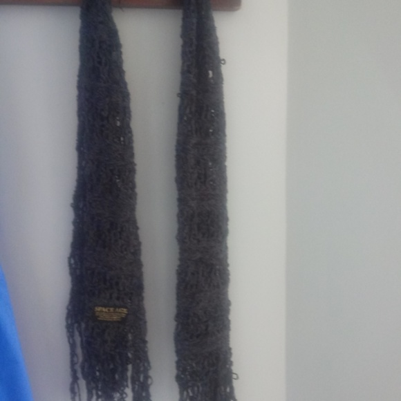 Dark Blue Crotchet Scarf - Picture 3 of 3